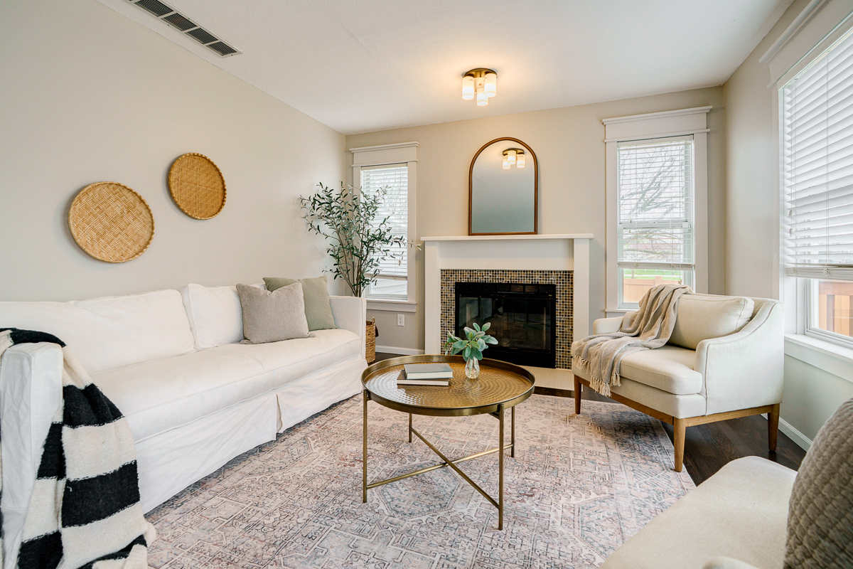 5270 Gladstone Pl.--16