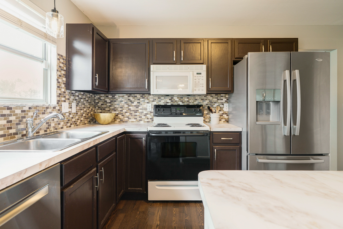 5270 Gladstone Pl.--20