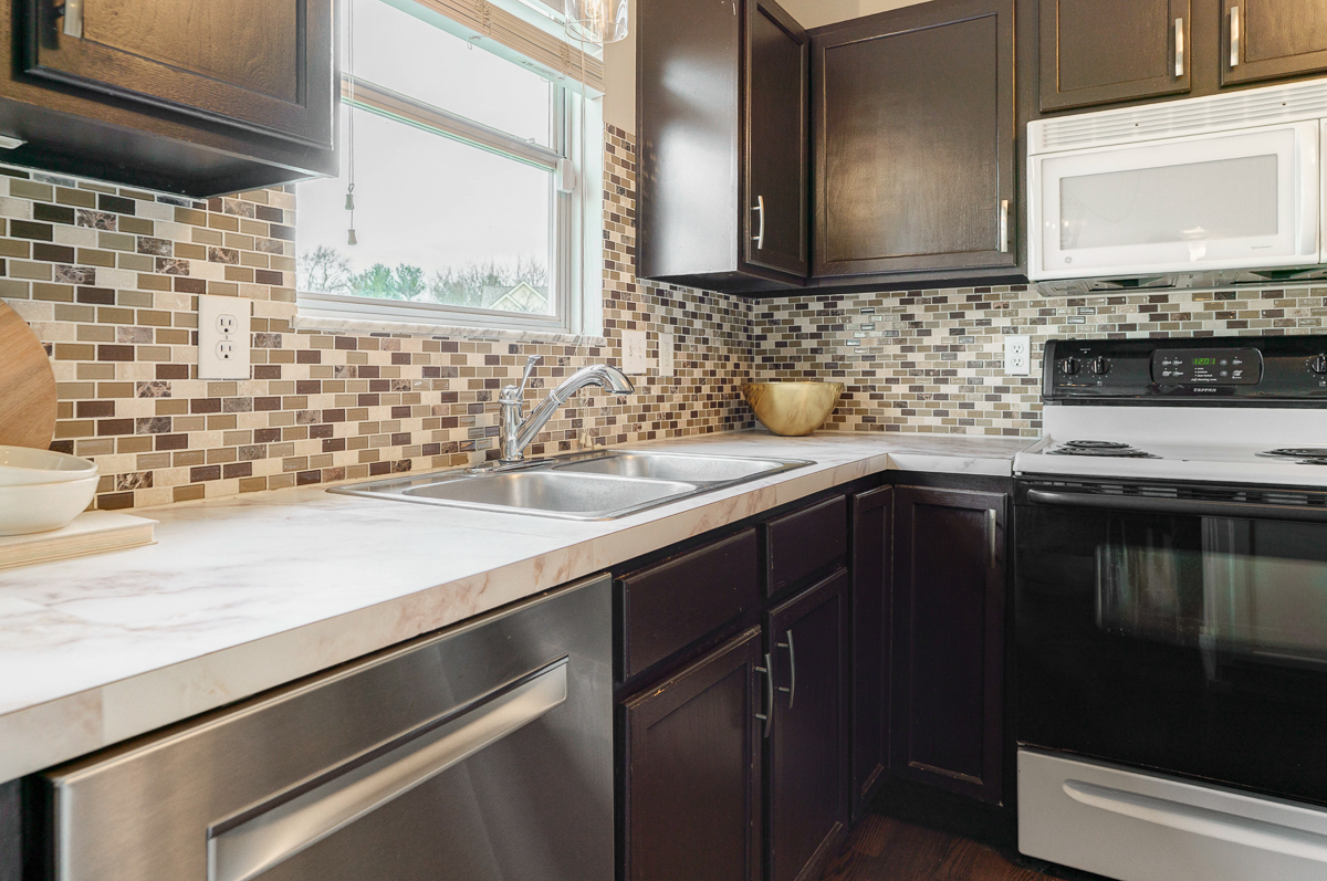 5270 Gladstone Pl.--22