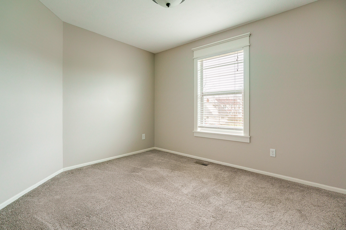 5270 Gladstone Pl.--28