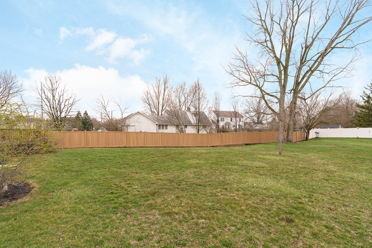 5270 Gladstone Pl.--5