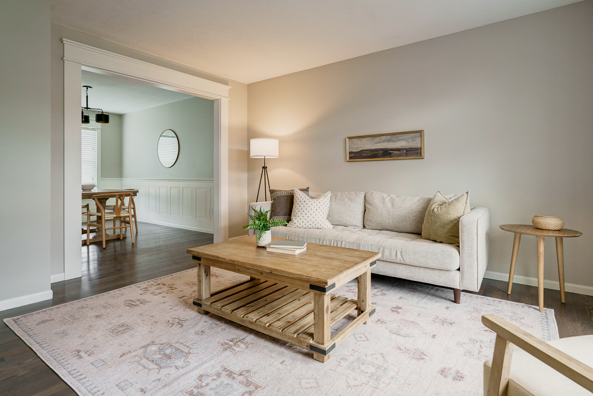 5270 Gladstone Pl.--8