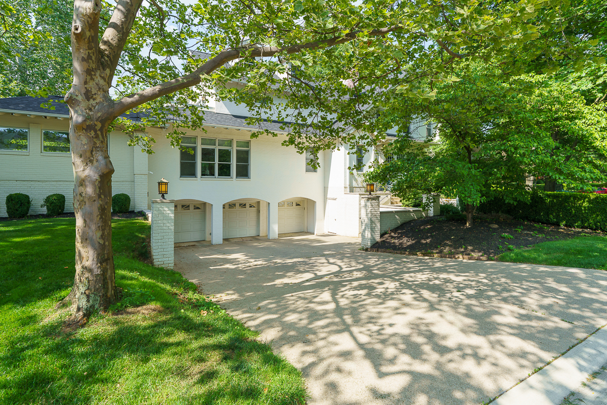 439 s Parkview EXT-8