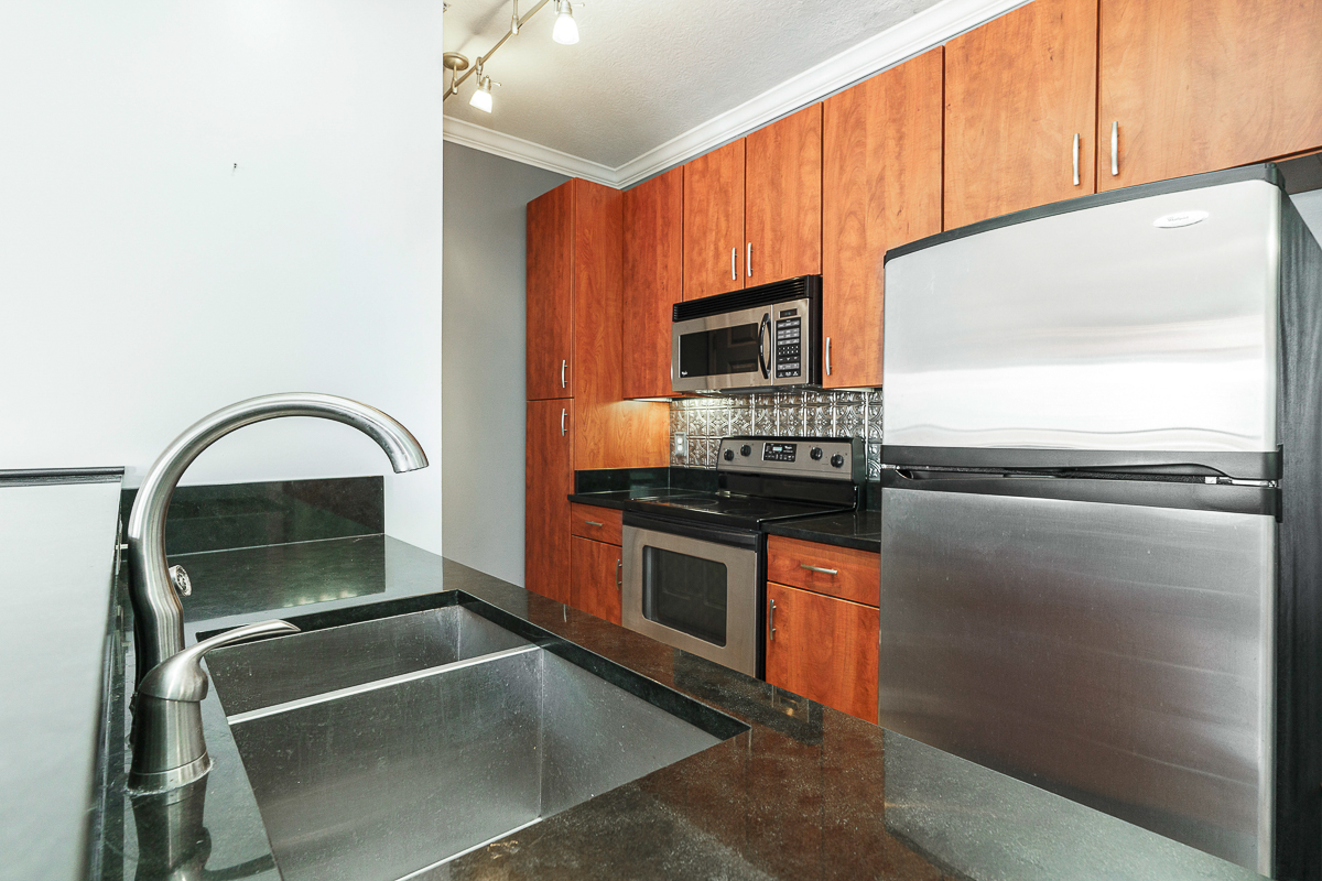 115 e Noble St #3 (19 of 39)