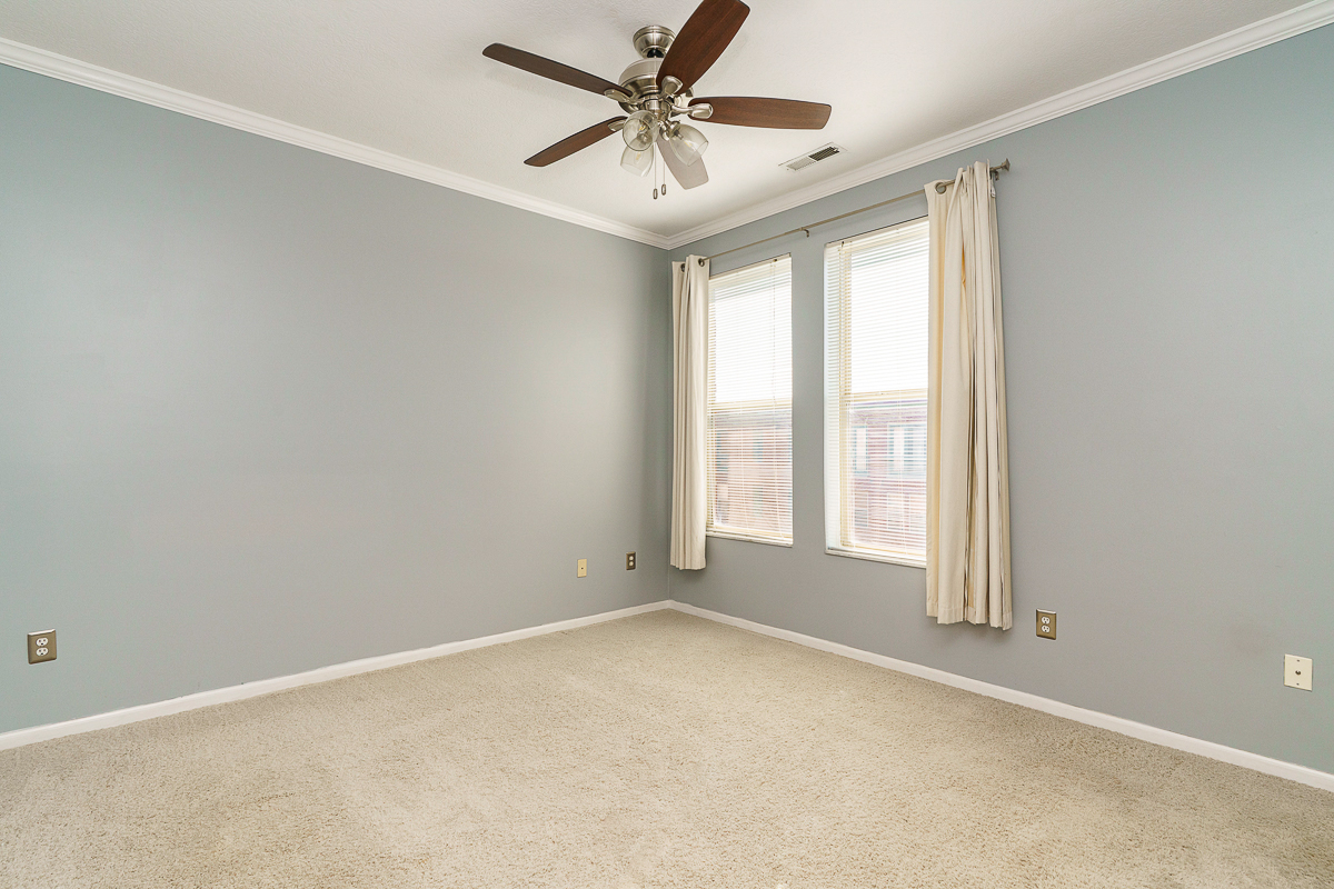 115 e Noble St #3 (27 of 39)