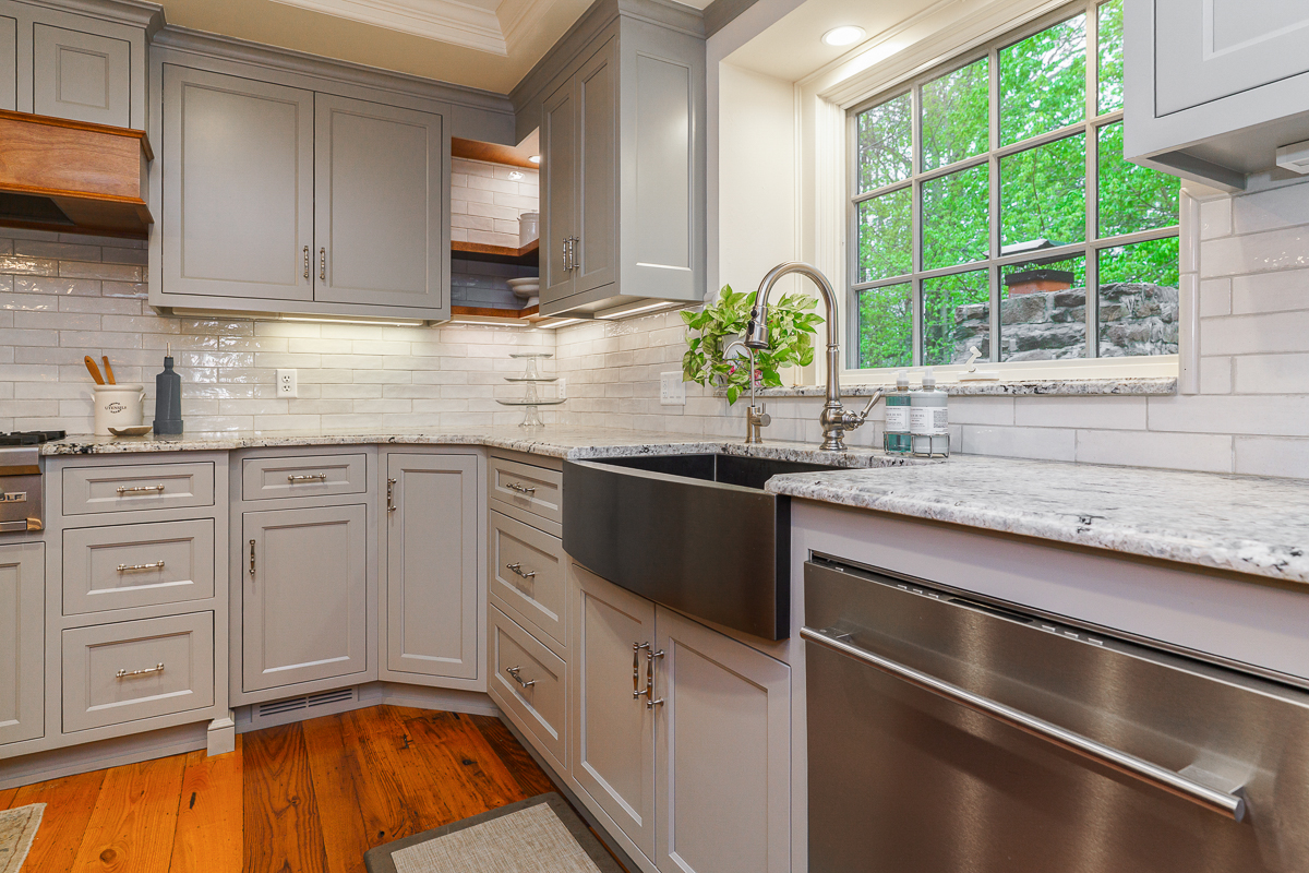 8528 Price Hilliards Rd-15