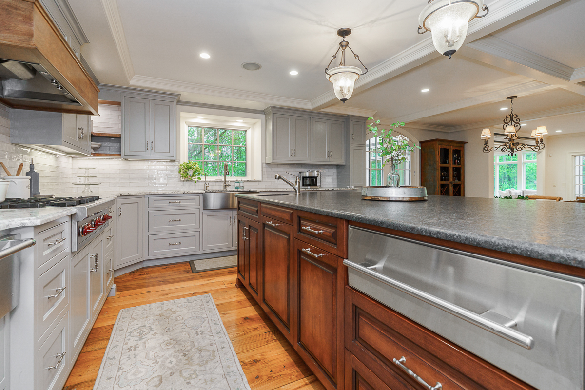 8528 Price Hilliards Rd-18