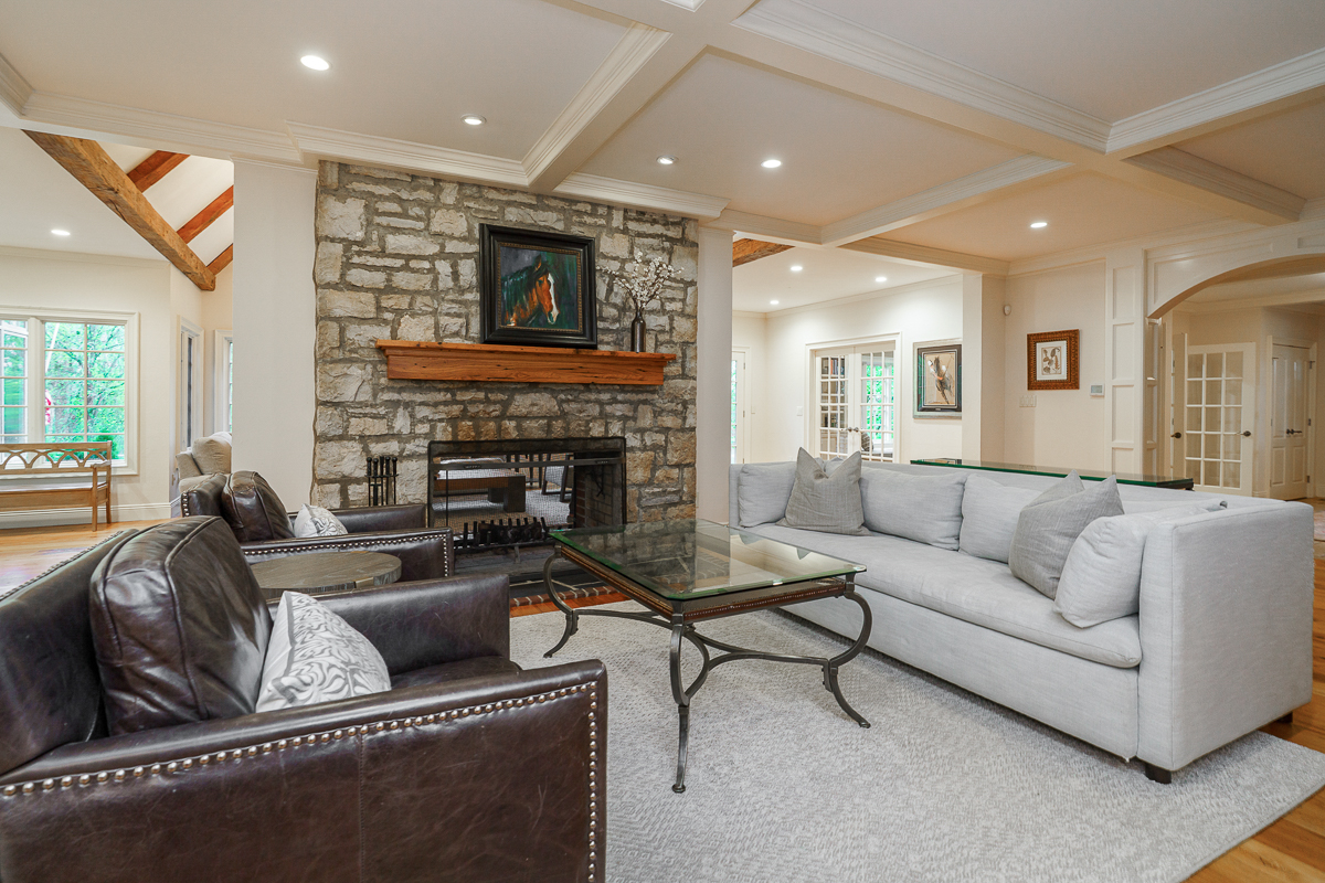 8528 Price Hilliards Rd-25