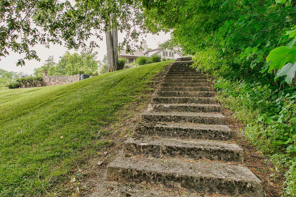 8528 Price Hilliards Rd-44