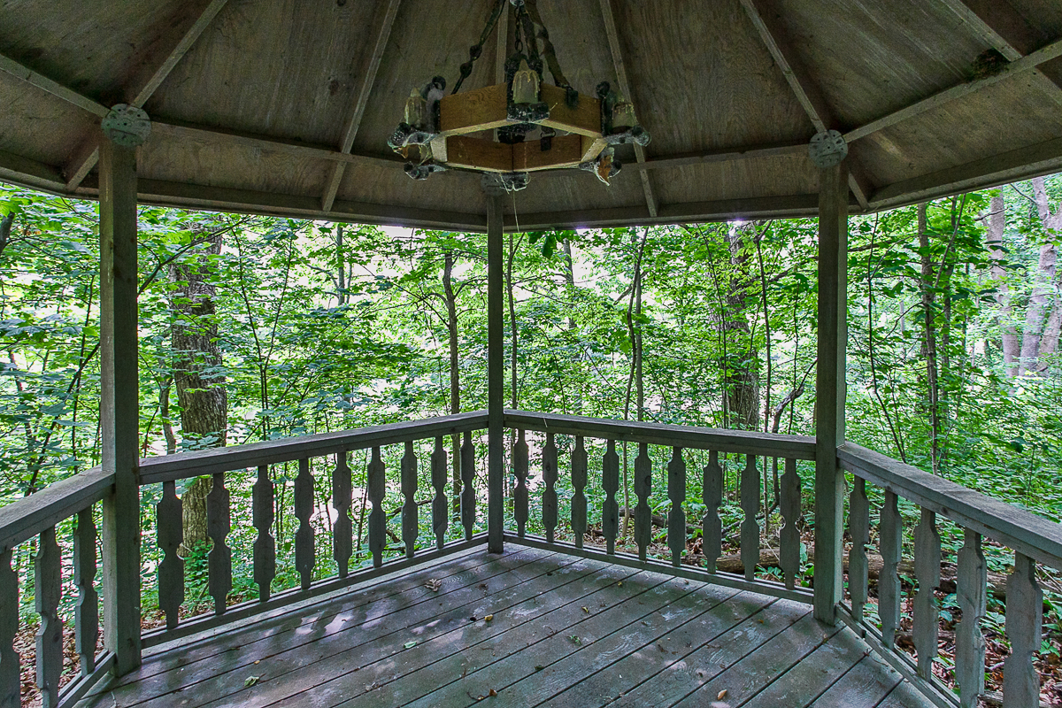 8528 Price Hilliards Rd-55