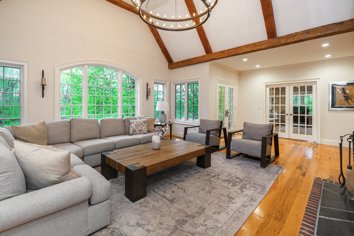 8528 Price Hilliards Rd-6