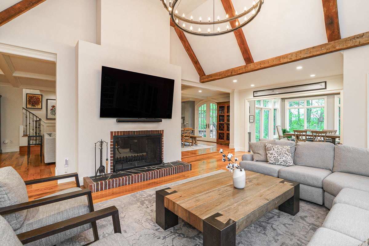 8528 Price Hilliards Rd-9