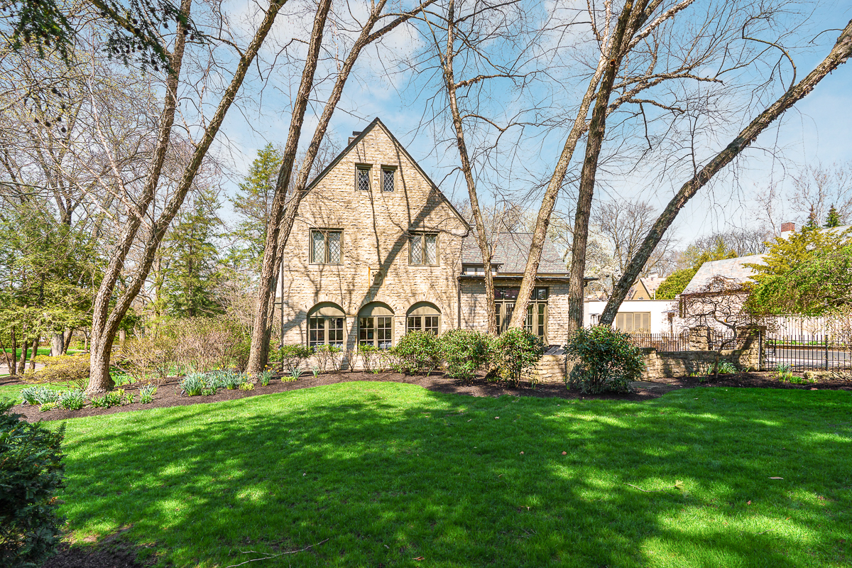 64 Stanbery Ave EXT-10