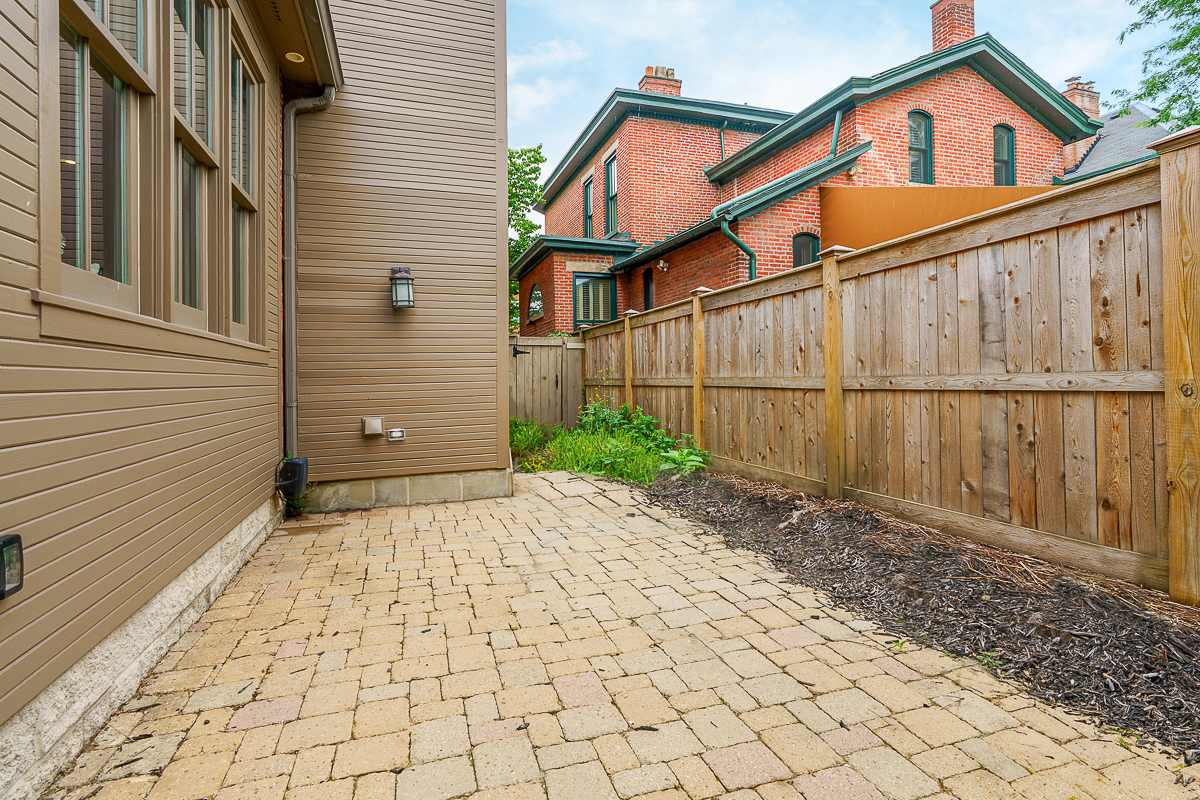 37 Stewart Ave EXT (6 of 6)