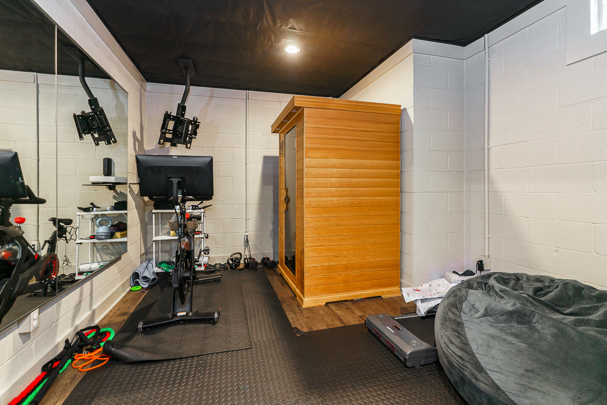 1808 Upper Chelsea Rd. -23