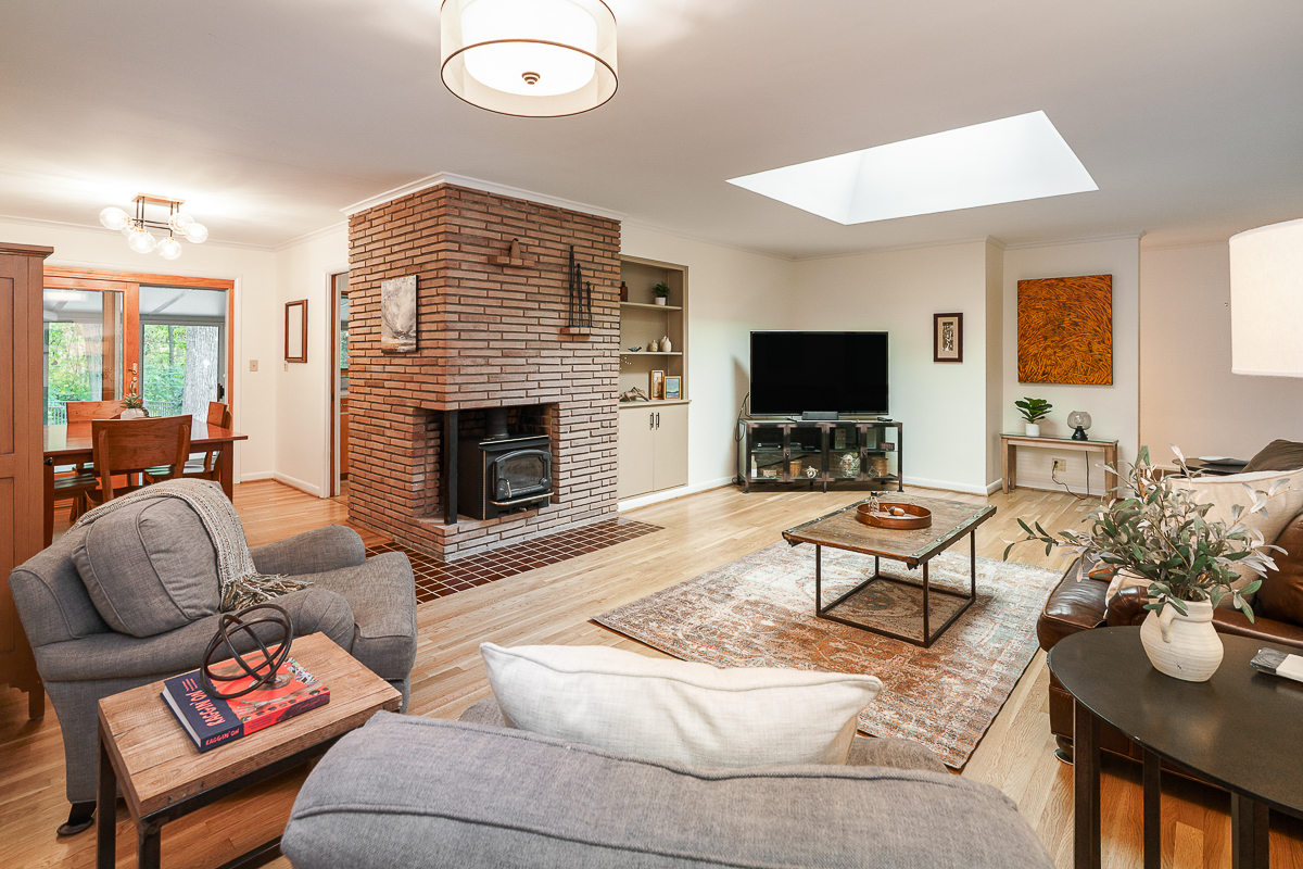 3965 Wynding Dr edit-9