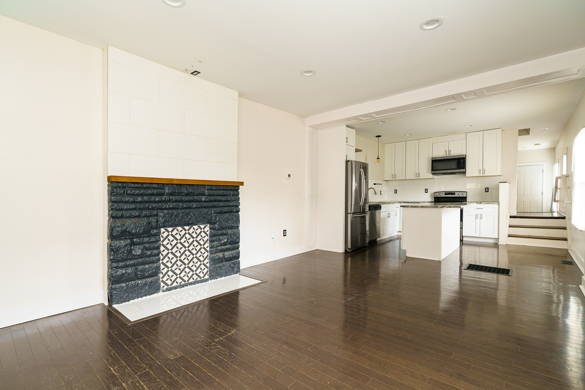 857-859 Wilson Ave-12