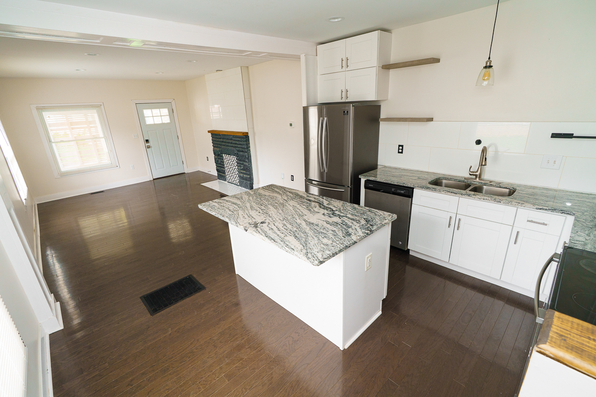 857-859 Wilson Ave-20