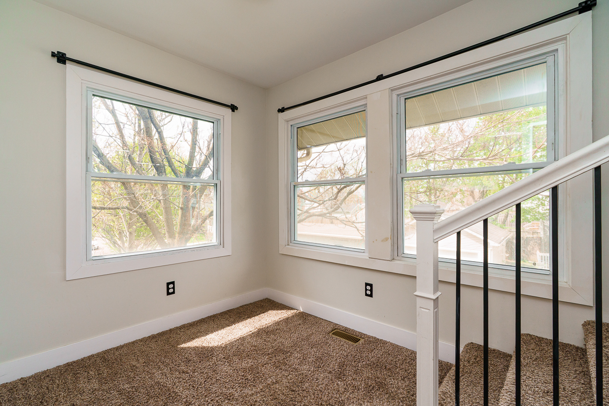 857-859 Wilson Ave-23