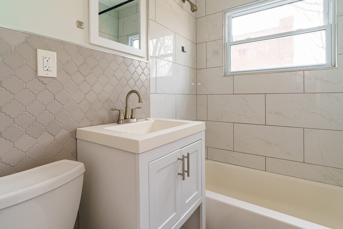 857-859 Wilson Ave-26