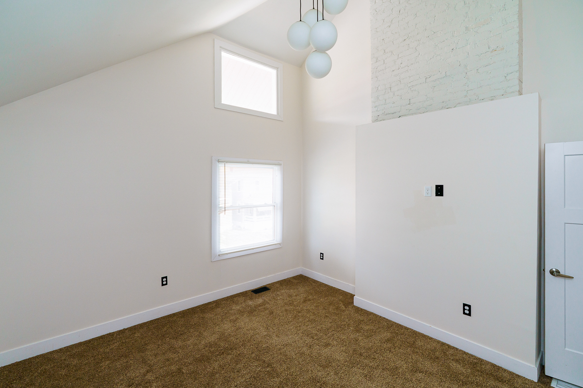 857-859 Wilson Ave-30