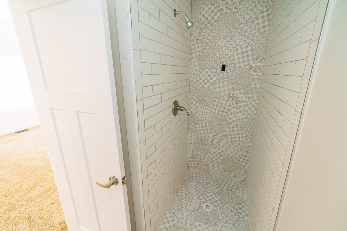 857-859 Wilson Ave-32