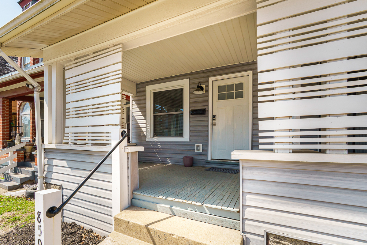 857-859 Wilson Ave-40