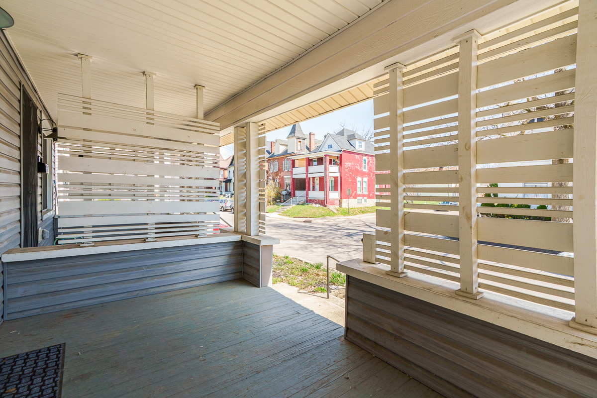 857-859 Wilson Ave-41