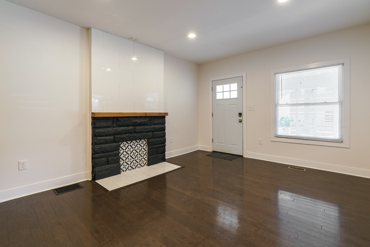 857-859 Wilson Ave-42