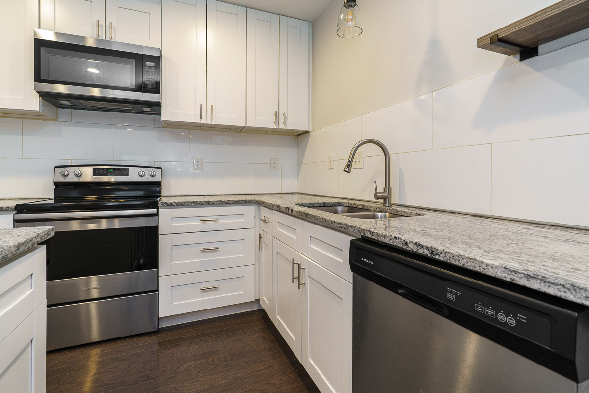 857-859 Wilson Ave-48